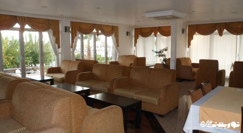 لابی هتل رویال هیل